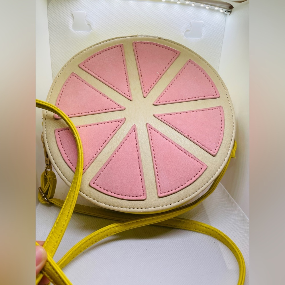 Lemon purse 👛